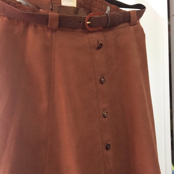 fully lined suede finish skirt - Picture 4 of 7